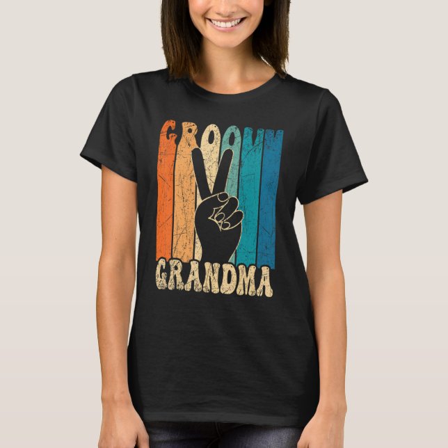 Groovy Grandma 70s Aesthetic Nostalgia 1970's Retr T-Shirt (Front)