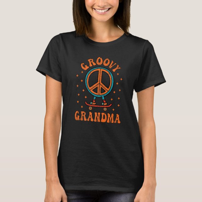 Groovy Grandma 70s Aesthetic Nostalgia 1970's Retr T-Shirt (Front)