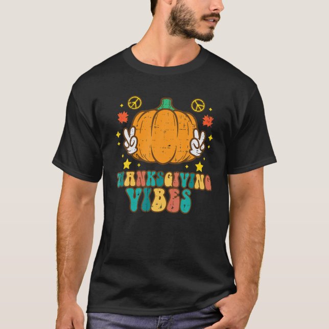 Groovy Pumpkin Thanksgiving Vibes Cute Hippie Men T-Shirt (Front)