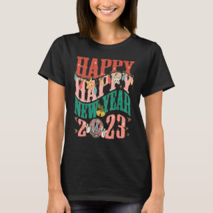 Groovy Retro Happy Happy New Year 2023 Party Men W T-Shirt