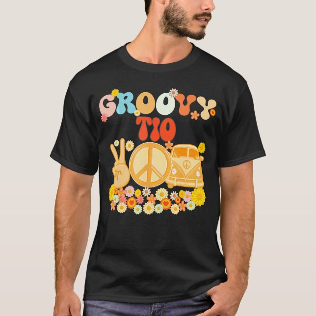 Groovy Tio Matching Family Baby Shower Father's Da T-Shirt (Front)