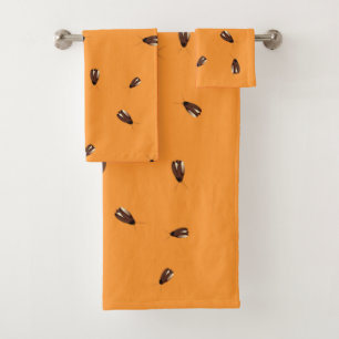 Gross Cockroaches Orange Halloween Bath Towel Set