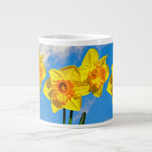 Group of Daffodils Gold Medal flower Specialty Mug