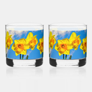 Group of Daffodils Gold Medal flowers Whiskey Glass