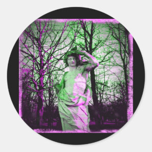 Grunge Jardin des Tuileries statue Classic Round Sticker