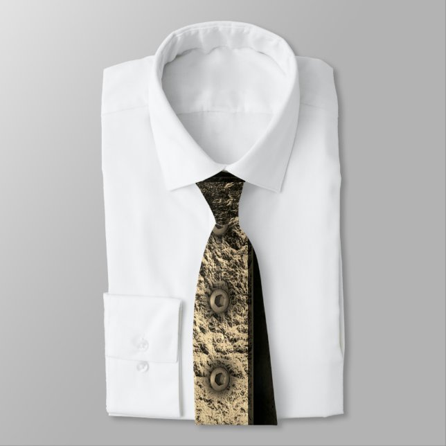grunge metal tie (Tied)