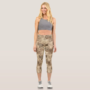 Grunge Rustic Steampunk Clock (11) Capri Leggings