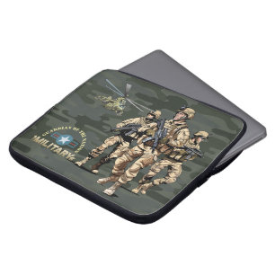 Guardian of The Nation (2-Dark more)   15" Laptop Sleeve