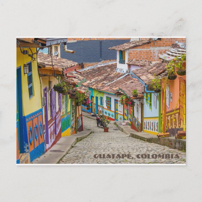 Guatapé, Colombia Colourful Street Postcard (Front)