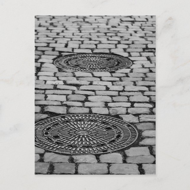 Gullideckel Manhole Paving Stones Cobbled Road Postcard (Front)