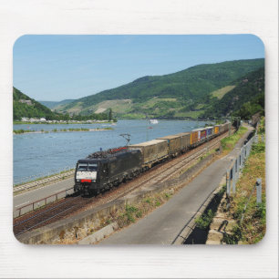 Güterzug bei Assmanshausen am Rhein Mouse Mat