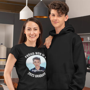Guy Grad Modern Photo Graduate Proud Mum  T-Shirt
