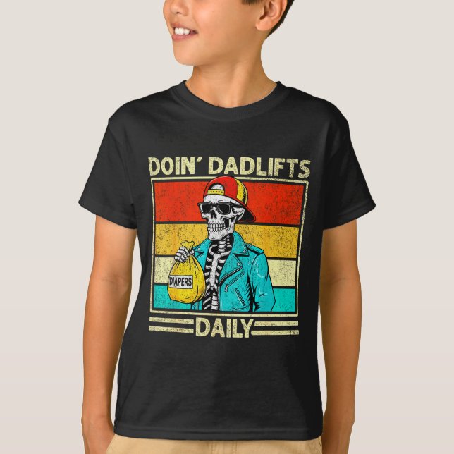 Gym Dad Doin' Dadlifts Daily Men Fathers Day Funny T-Shirt (Front)