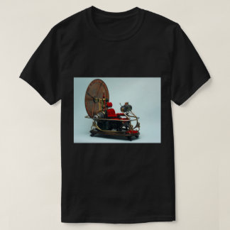 H. G. Wells' Time Machine from his novel T-Shirt