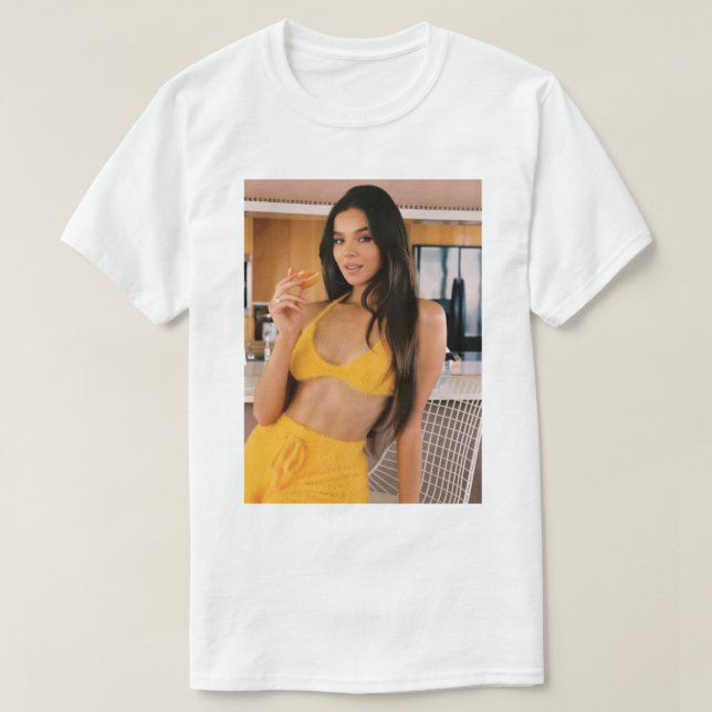 Hailee Steinfeld Gift For Boyfriend Hailee Steinfe T-Shirt (Design Front)