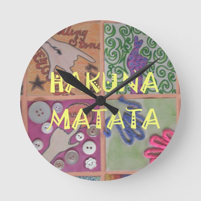 Hakuna Matata cute amazing work of art.png Round Clock (Front)