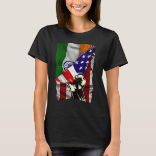 Half American Flag Indian ROOTS USA Flag India DNA T-Shirt