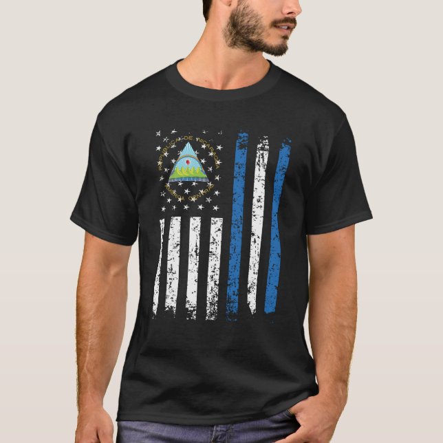 Half Nicaraguan Half American Flag Nicaragua USA T-Shirt (Front)