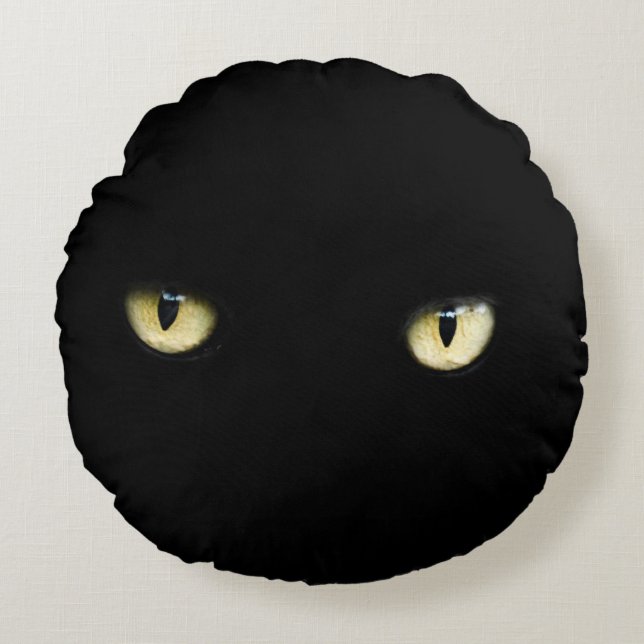 Halloween Black Cat Eyes Round Pillow (Front)