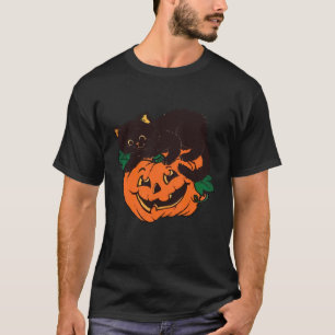 Halloween Black Cat On Pumpkin Women Men T-Shirt