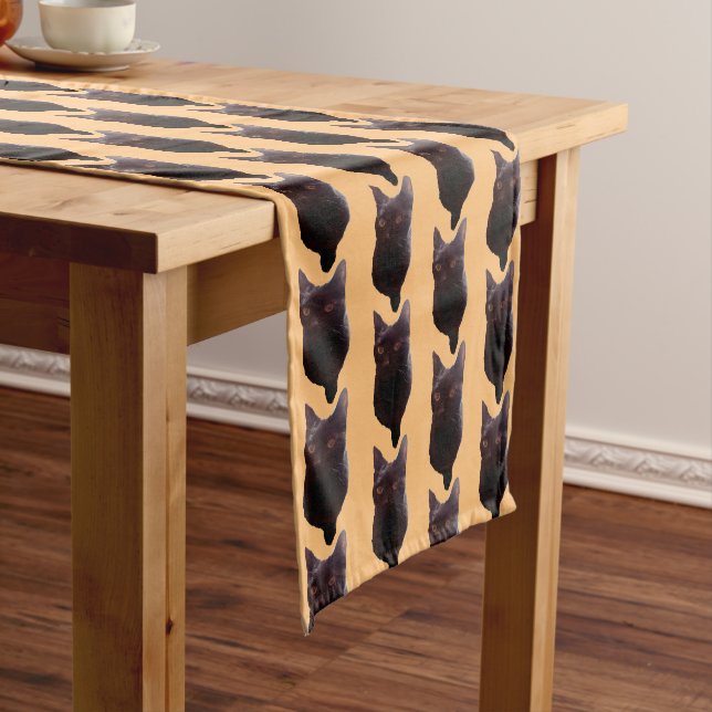 HALLOWEEN BLACK CAT table runner (In Situ)