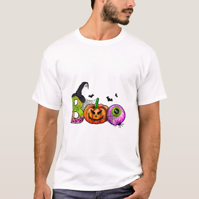 HALLOWEEN BOO      T-Shirt (Front)
