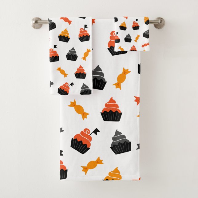 Halloween candy and cupcakes pattern bath towel set (Insitu)