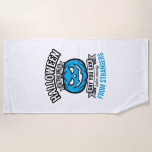 Halloween Candy From Strangers Vintage Pumpkin Des Beach Towel