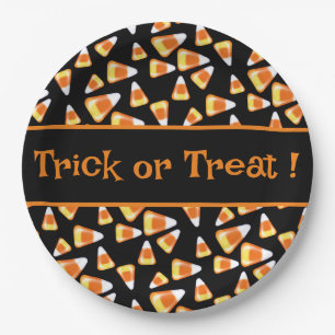 Halloween candy pattern, fun candy corn treats paper plate