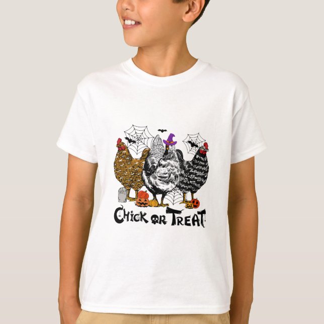 Halloween Chicken Chick Or Treat Spooky Season Pum T-Shirt (Front)