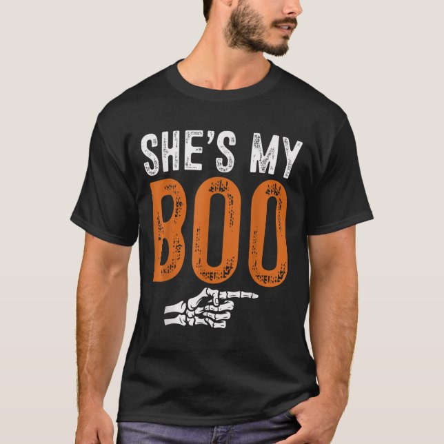Halloween Costumes Shes My Boo Couple Matching Par T-Shirt (Front)