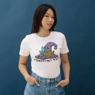 HALLOWEEN EMPOWERED WITCH   SPELLS WITCHCRAFT  T-Shirt