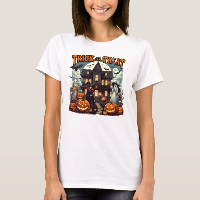 Halloween fun with pumpkins and ghosts! T-Shirt (Front)