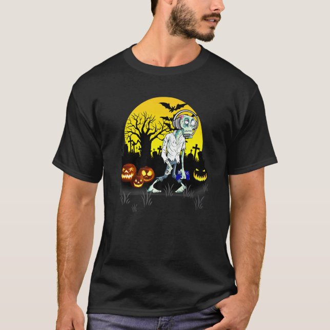 Halloween Gamer Zombie With Controller In Hand & H T-Shirt (Front)