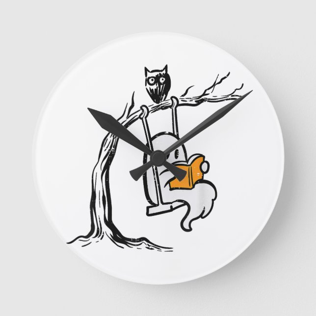 Halloween Ghost Swing Reading  Round Clock (Front)