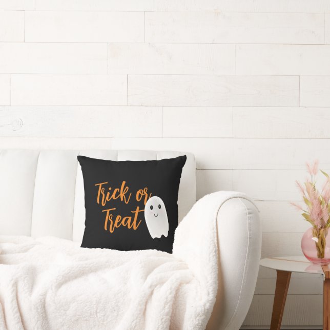 Halloween Ghost Throw Pillow (Couch)