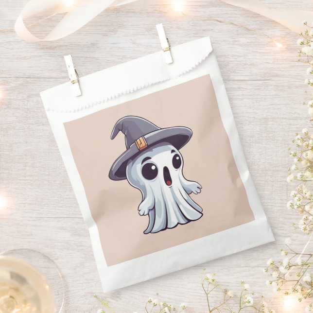 Halloween: ghost with hat. favour bags (Clipped)