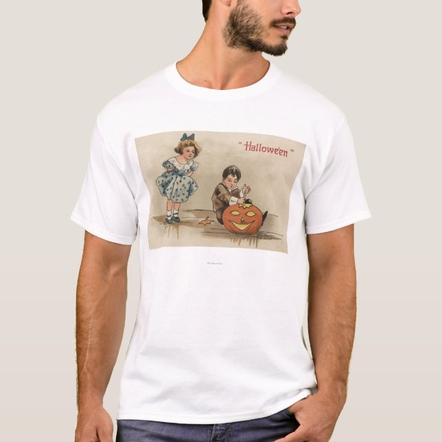Halloween GreetingCarving Pumpkin T-Shirt (Front)