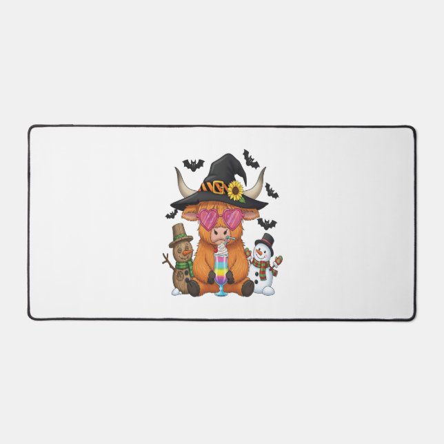 Halloween Highland Cow (2) Desk Mat (Front)