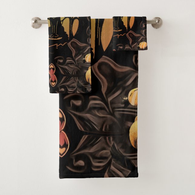 Halloween lurking wolf  bath towel set (Insitu)
