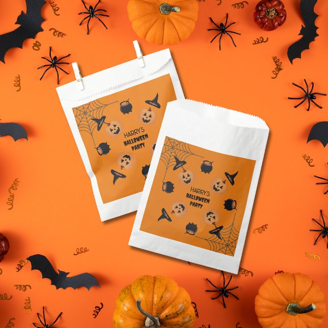 Halloween Orange & Black Personalised Favour Bags (Halloween Black & Orange Personalised Paper Favour Bags.)