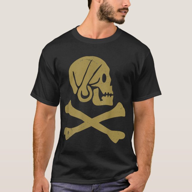 Halloween Pirate Skull And Crossbones T-Shirt (Front)
