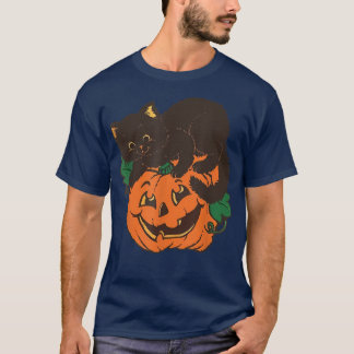 Halloween Pumpkin Cat Vintage Design On Spooky Sea T-Shirt
