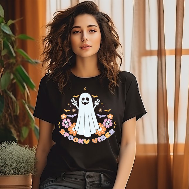 HALLOWEEN RETRO GROOVY SPOOKY VIBES T-Shirt (Creator Uploaded)