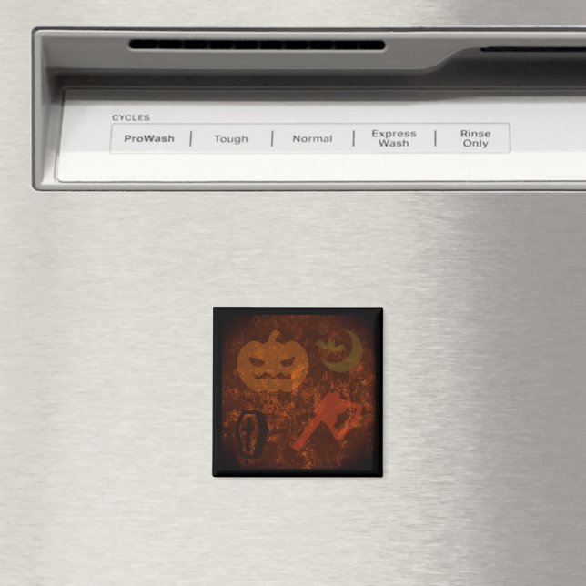 Halloween Scares on Eerie Background Magnet (In Situ (Dishwasher))