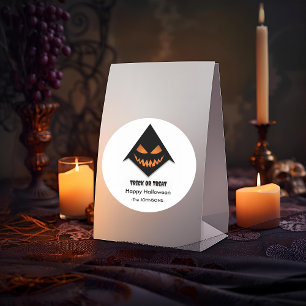 Halloween Scary Face – Trick or Treat Design Classic Round Sticker