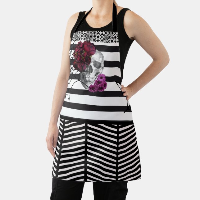 Halloween skull apron  (Insitu)