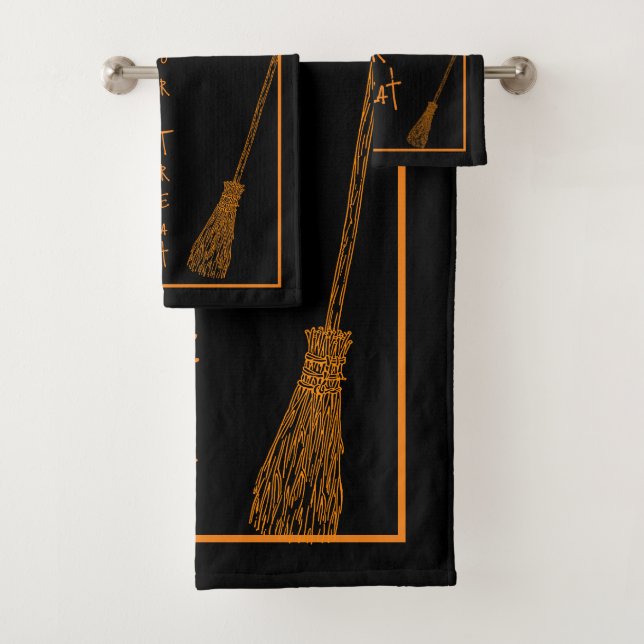 Halloween Trick or Treat  Bath Towel Set (Insitu)
