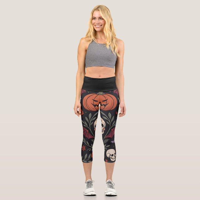 Halloween Vibes Pattern Capri Leggings (Front)