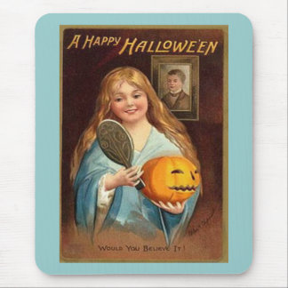 Halloween Vintage Lady With Mirror) Mouse Mat